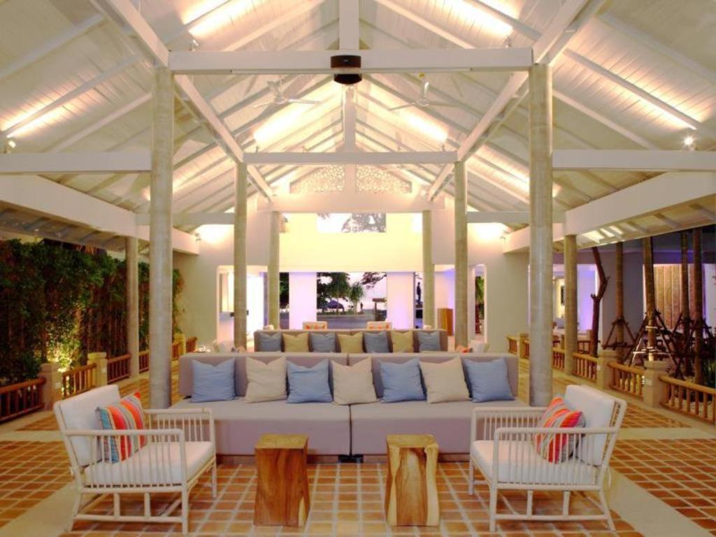 Ramada By Wyndham Phuket Southsea Hotel Karon Exterior foto